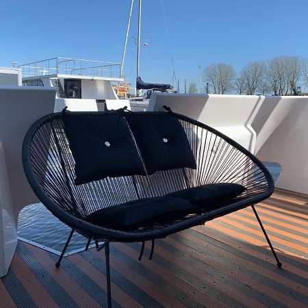 Amber Houseboat Apartment Swinoujscie Exterior photo