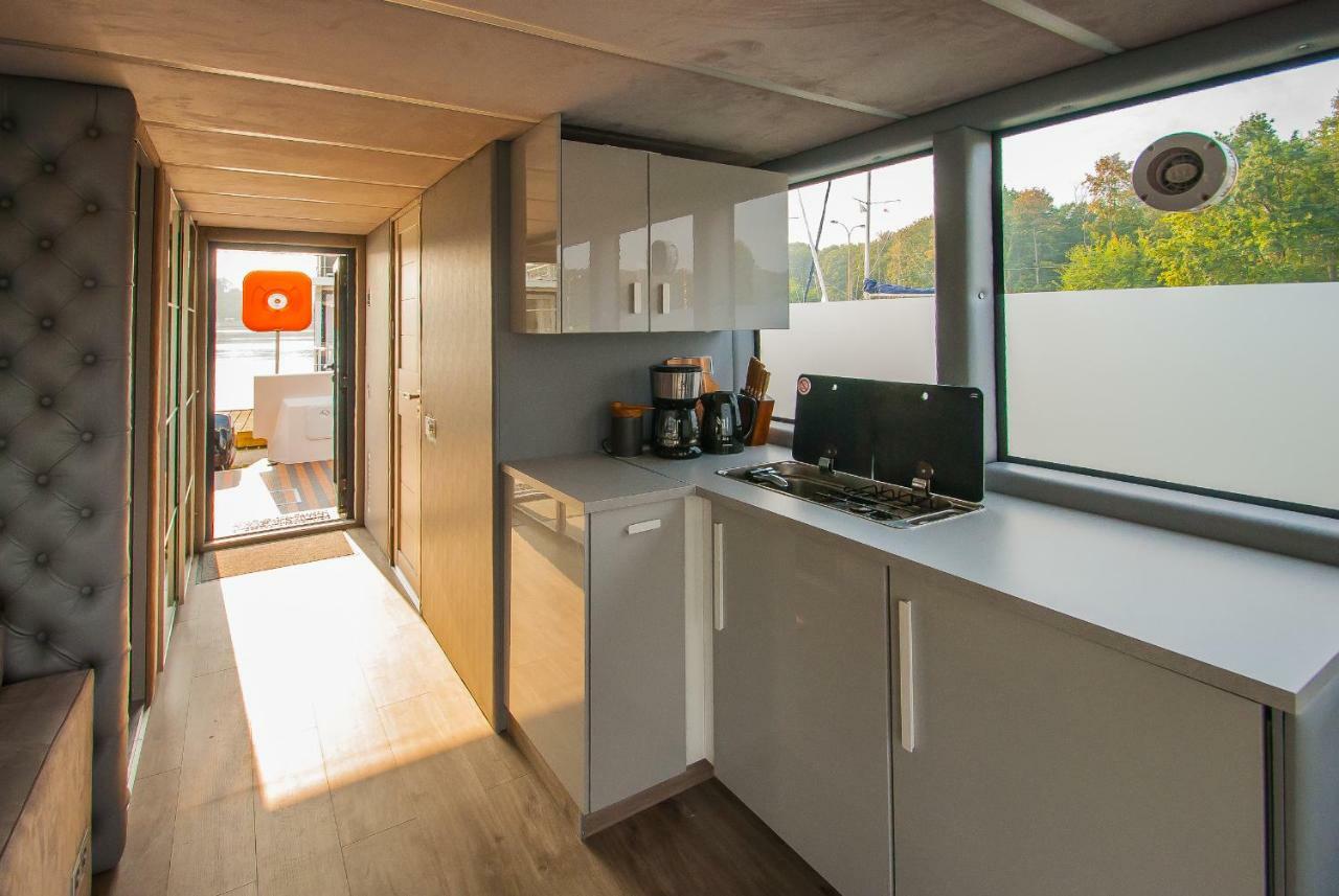 Amber Houseboat Apartment Swinoujscie Exterior photo